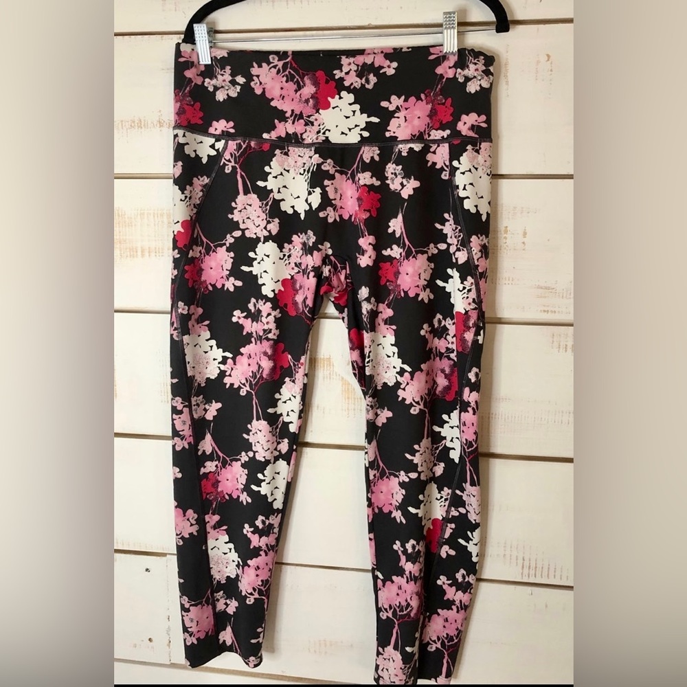 Natori floral leggings